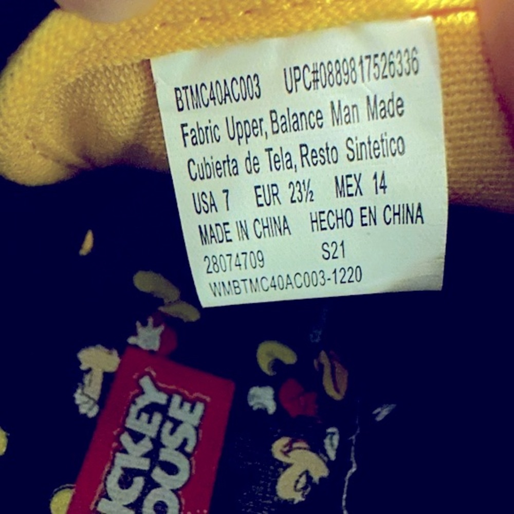 ✨Disney Mickey Mouse toddler boys shoes, in good/fair condition,lightly worn.✨ - Picture 4 of 4